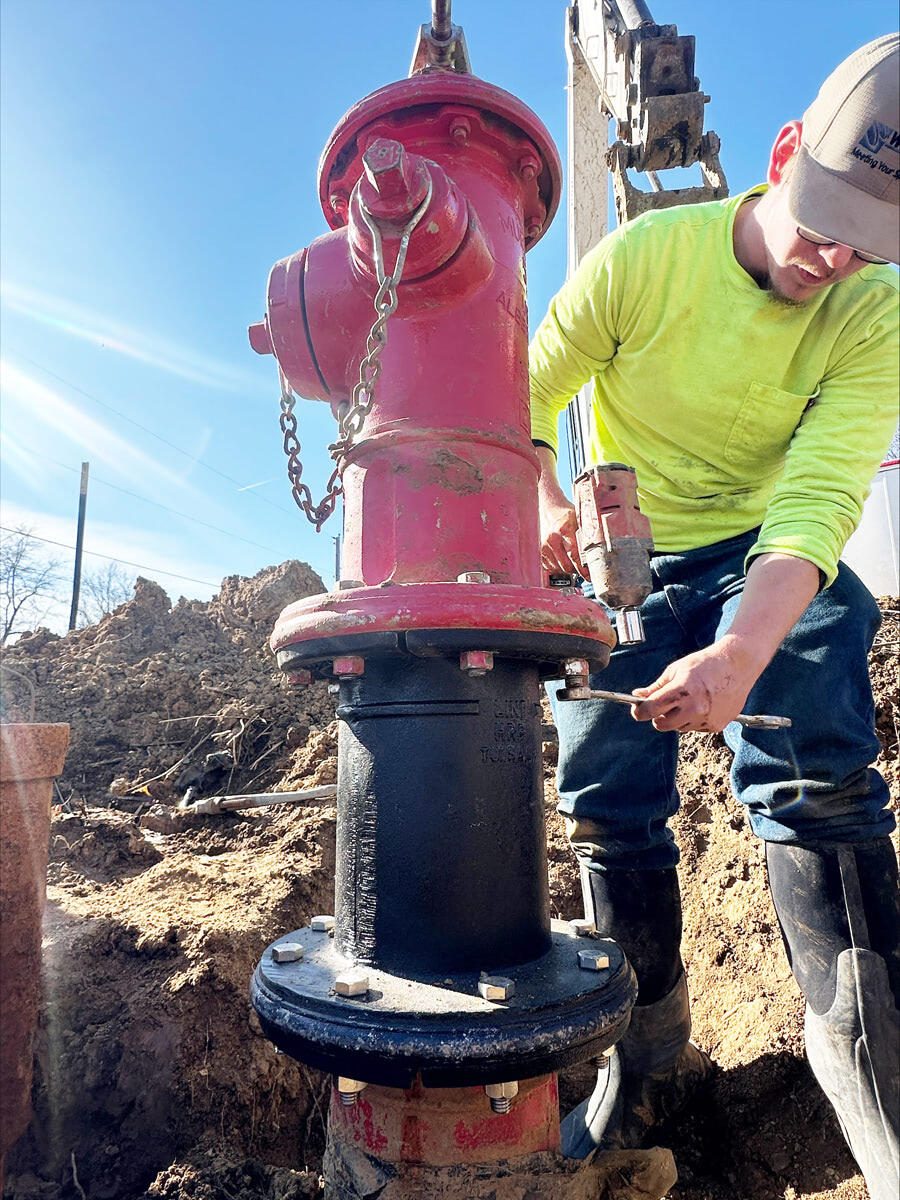 How to Safely and Efficiently Repair a Broken Hydrant