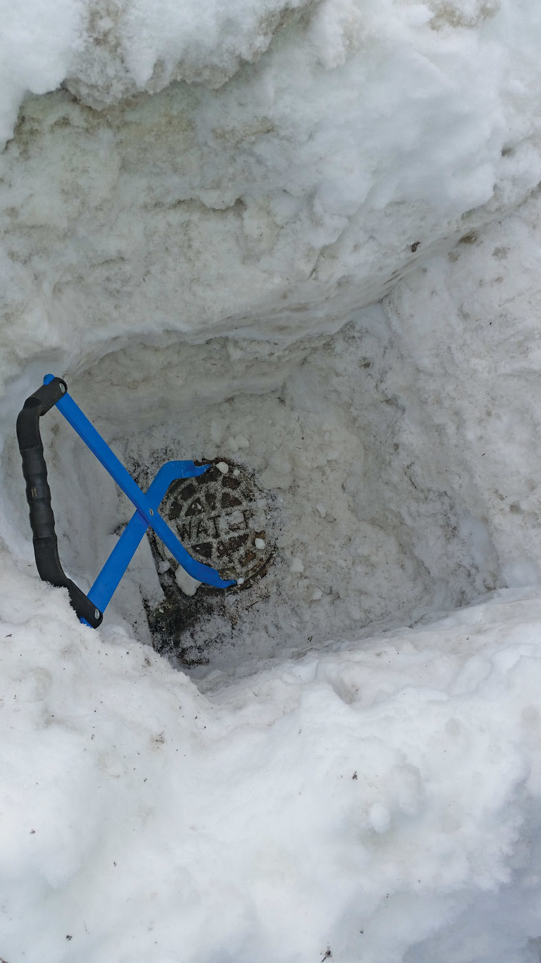 Rudy Tool Offers Safe, Ergonomic Removal of Box Covers