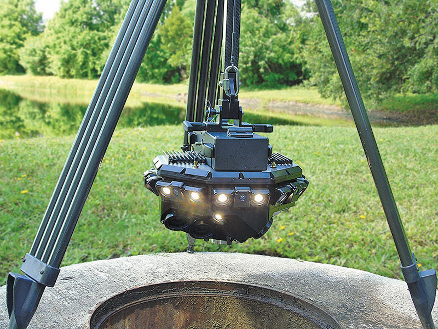 CUES SPiDER Offers Wireless 3D Manhole Inspection With Color Imagery