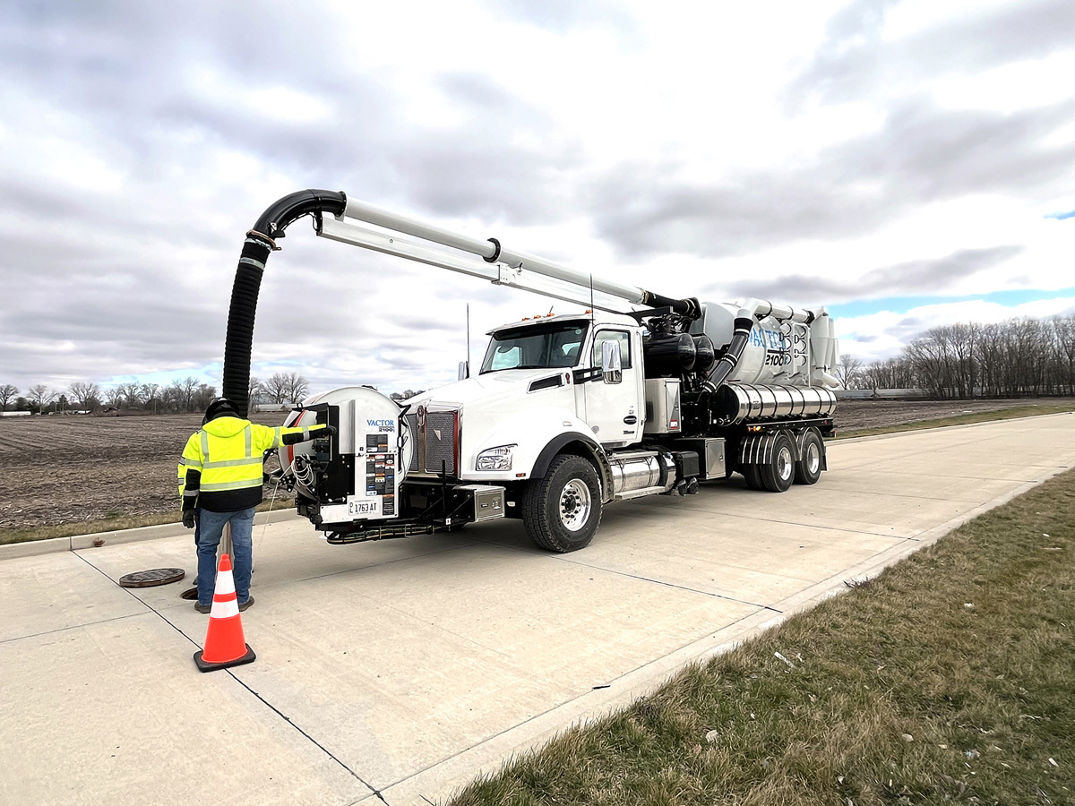 Vac-Con’s Non-CDL 3-Yard Combo Sewer Cleaner Available for Demo