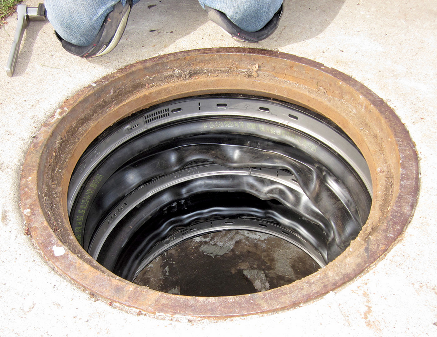 Cretex specialty products lss internal manhole chimney seal 2
