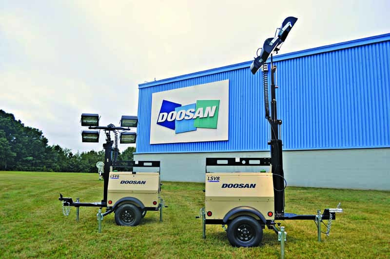 Doosan small-body light towers