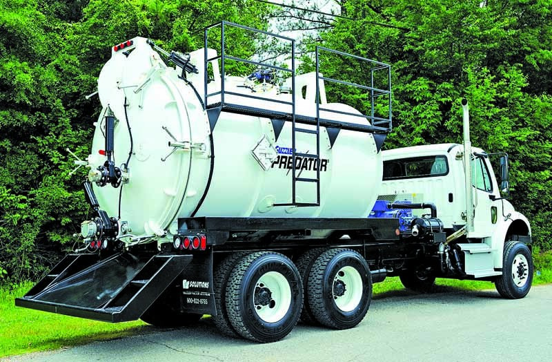 Industrial Vacuum Trucks - Guzzler Manufacturing Predator