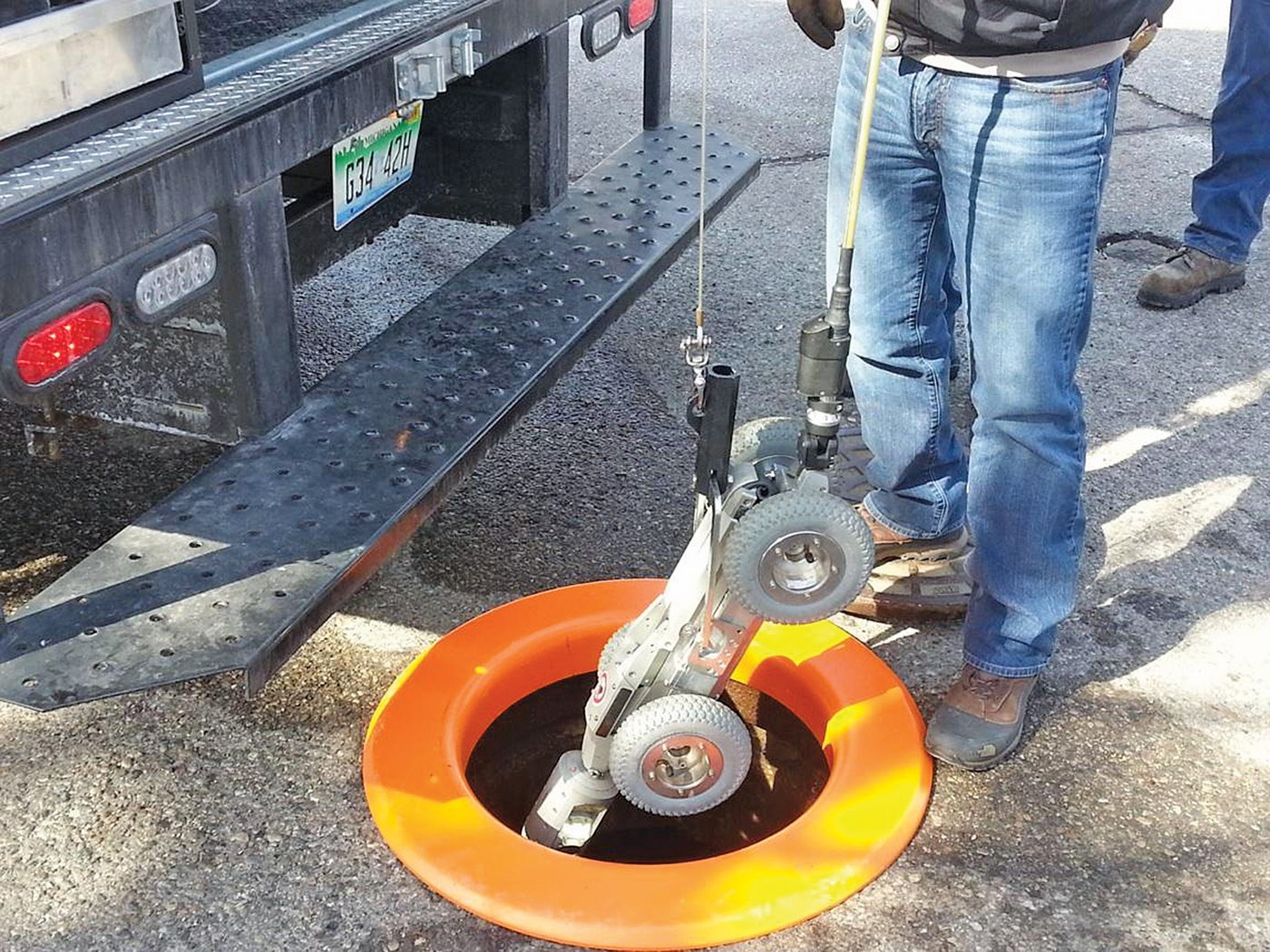 Manhole Rehabilitation - H2TR MPR100