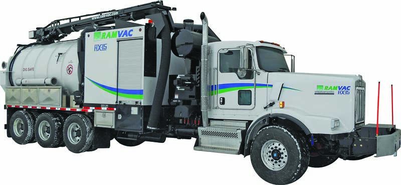 Jet/Vac Combination Trucks/Trailers - Conventionally sized hydroexcavator