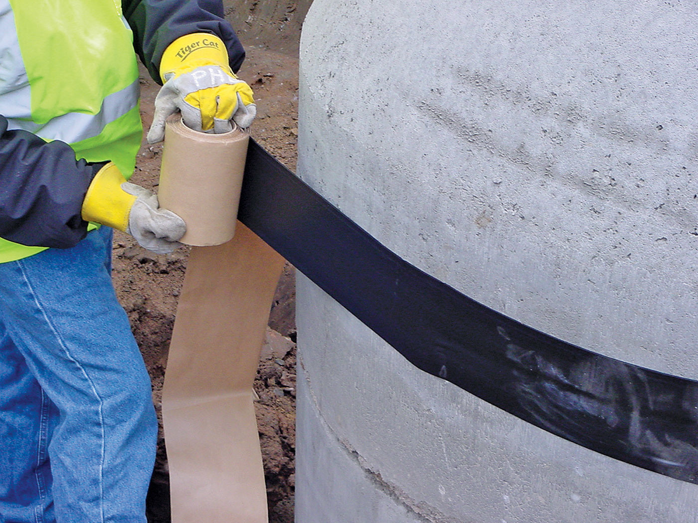 Manhole Rehabilitation - Sealing Systems Infi-Shield Gator Wrap