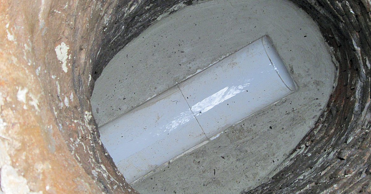 Mahhole Invert Component - RELINER/Duran Manhole Invert… | Municipal Sewer and Water