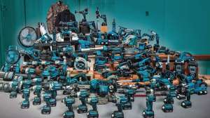 100 tools beauty shot