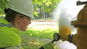 2015 Hydrantflowtest Breanne2