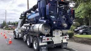 Vactor 2100i catch basin cleaner 1