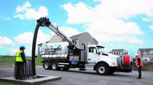 Vactor 2100i combination sewer cleaner 1