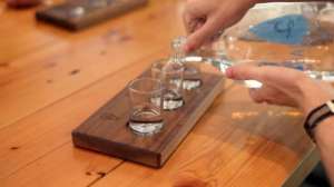 Crystal bridges pouring water 171030 135726