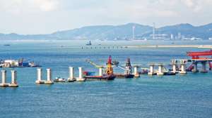 Hong kong zhuhai macao bridge 171120 093808