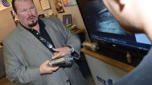 M0713 Expo Spotlight Enz