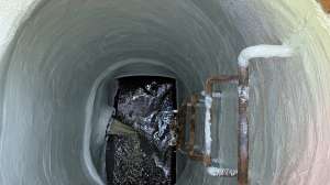 Manhole2