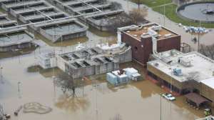 St louis flooding grand glaize wastewater w1000 171030 135654