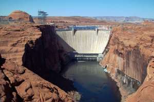 Lake Powell Glen Canyon Dam