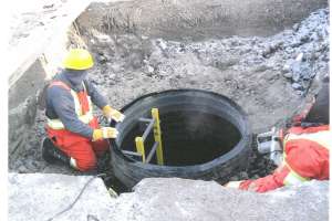 Regina deep sewer manhole dmi 2015 57 171030 135647