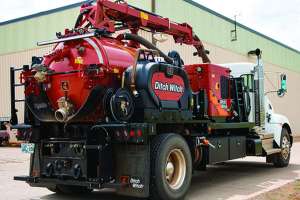 Ditch witch hxt line