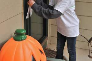 Girl Scouts clean up Midwest communities
