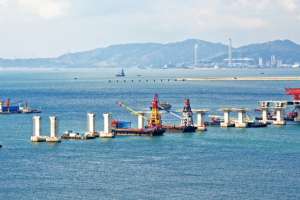 Hong kong zhuhai macao bridge 171120 093808