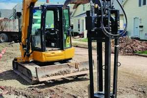 Https www digdifferent com uploads images ACME Trenchless Pipe Winch