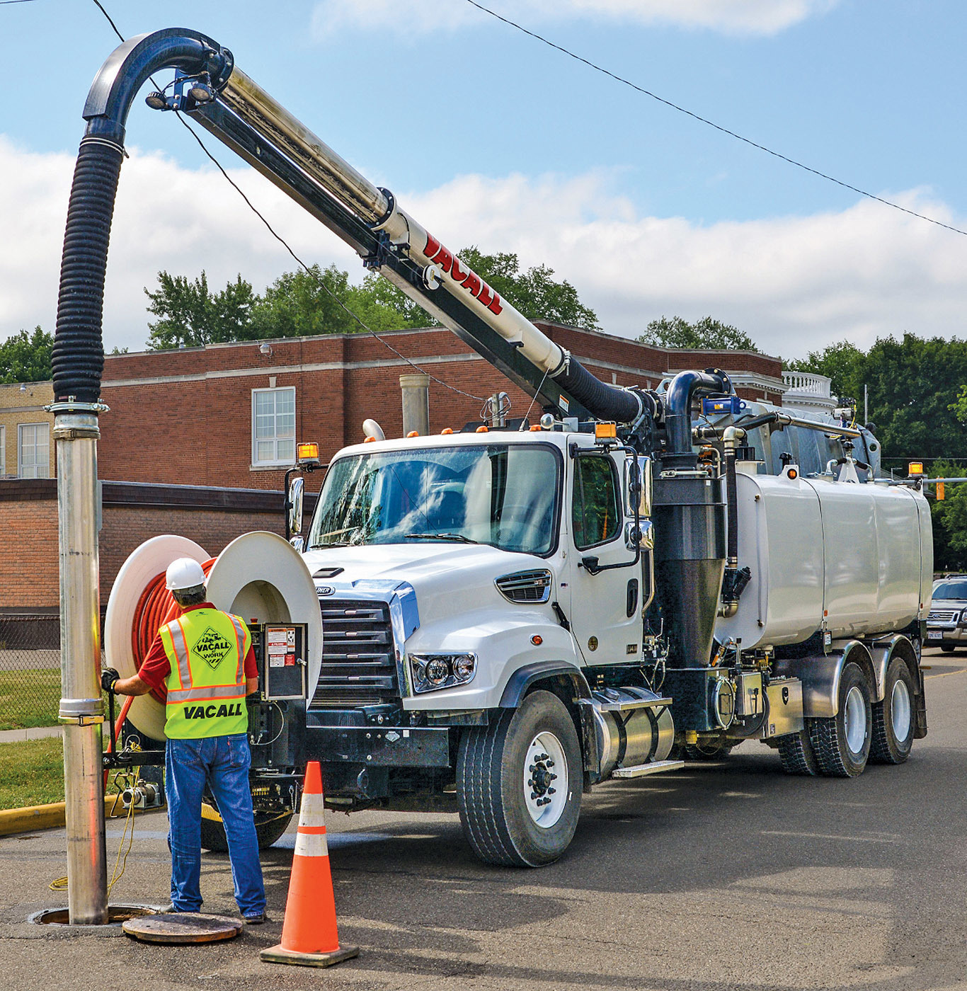 Jet/Vac Combination Trucks/Trailers - Vacall - Gradall Industries Recycler