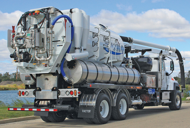 Vactor 2100 Plus with water recycling